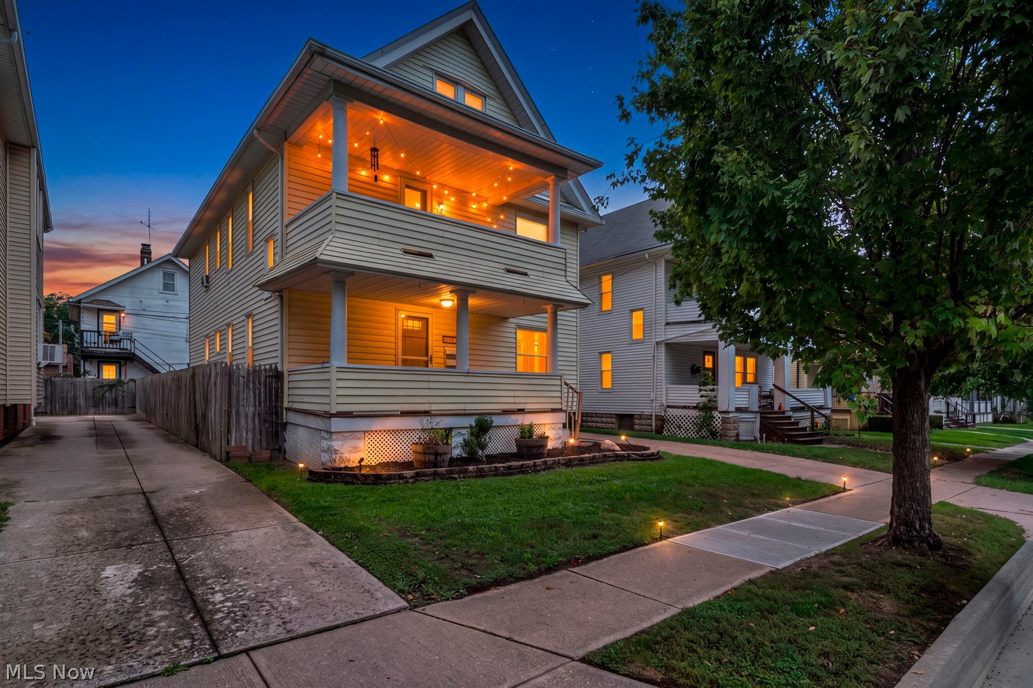 1286 Fry Avenue Lakewood OH 44107