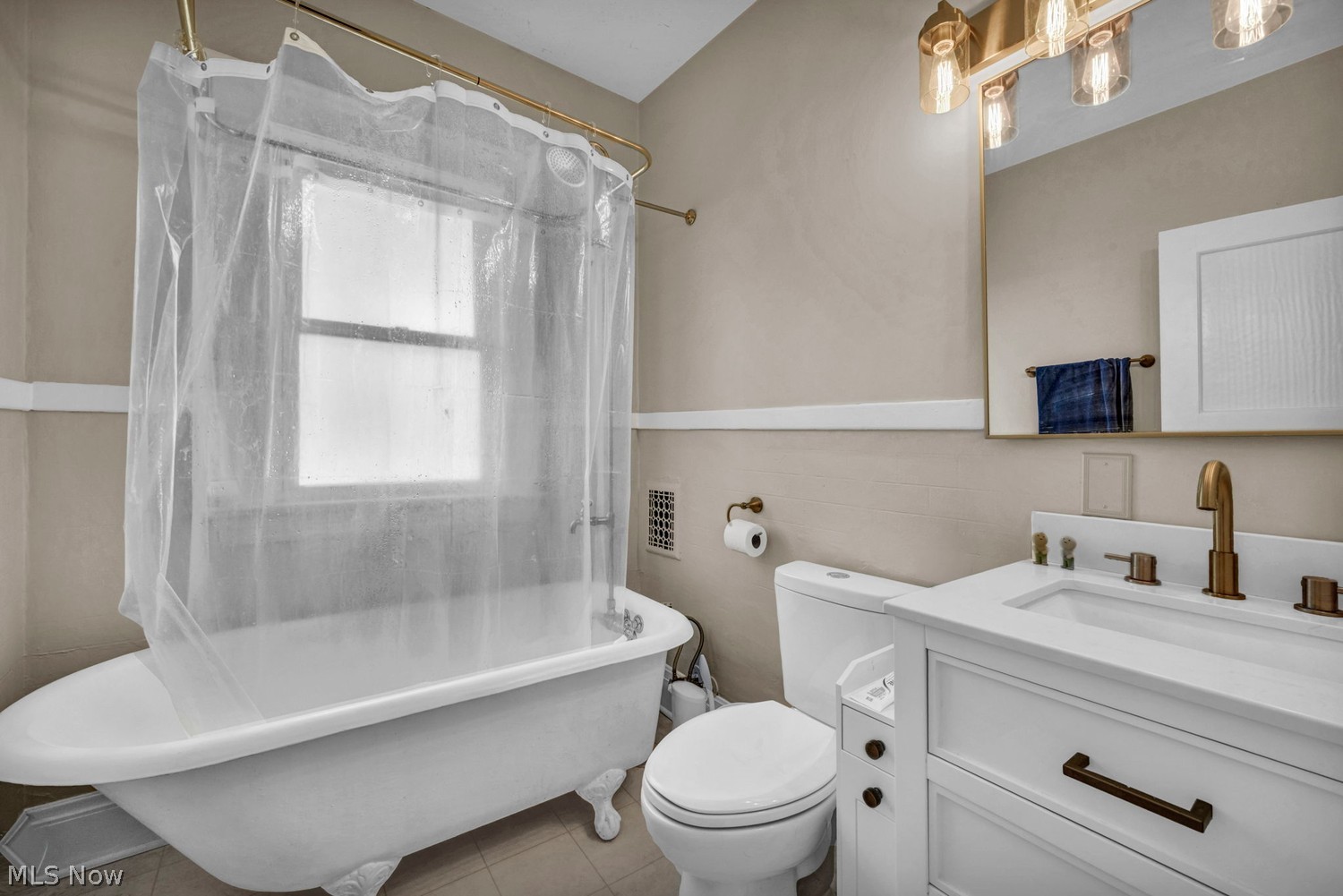 1286 Fry Avenue Lakewood OH 44107