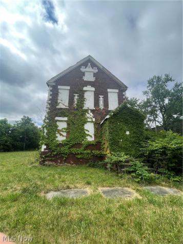 12808 Kinsman Road Cleveland OH 44120