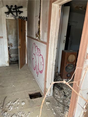 12808 Kinsman Road Cleveland OH 44120