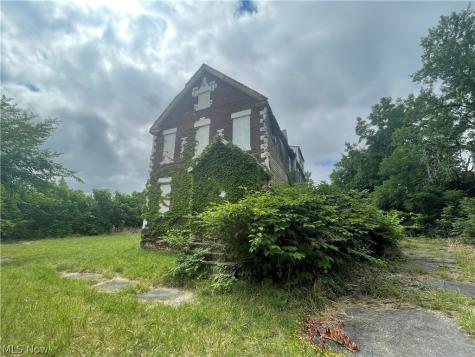 12808 Kinsman Road Cleveland OH 44120