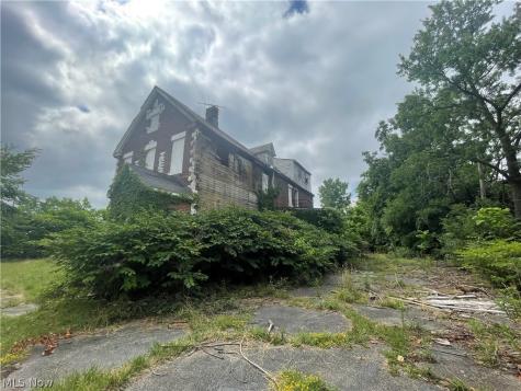 12808 Kinsman Road Cleveland OH 44120