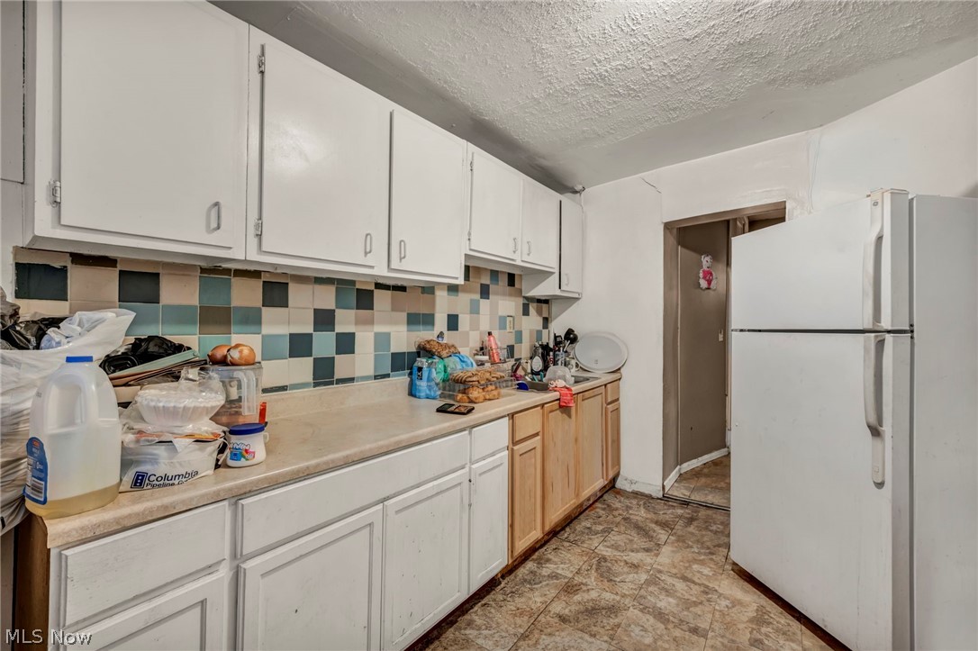 2127 W 100th Street Cleveland OH 44102