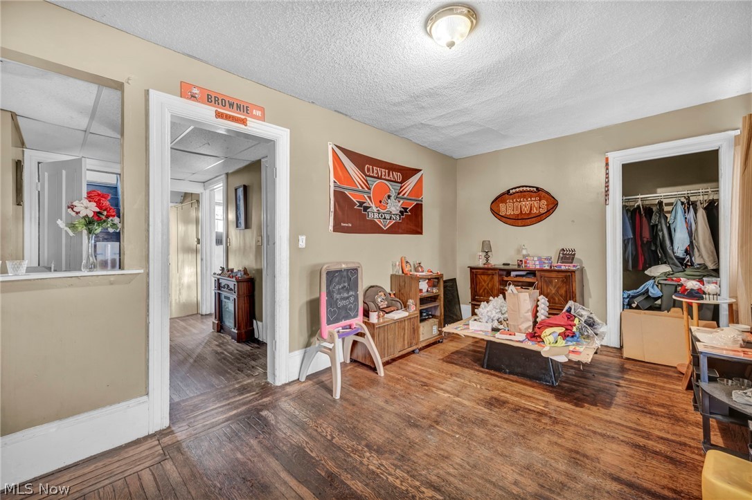 2127 W 100th Street Cleveland OH 44102