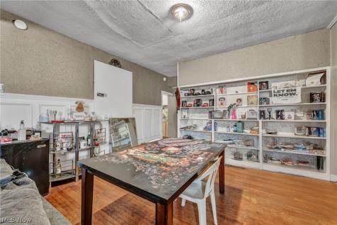 2127 W 100th Street Cleveland OH 44102
