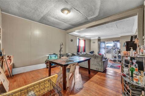 2127 W 100th Street Cleveland OH 44102