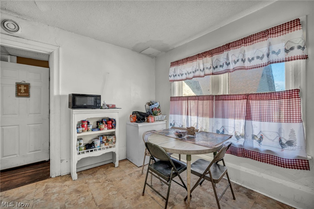 2127 W 100th Street Cleveland OH 44102
