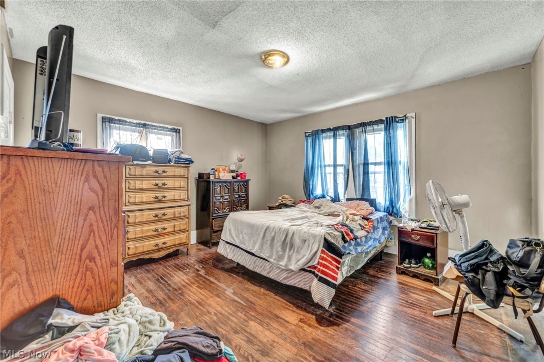 2127 W 100th Street Cleveland OH 44102