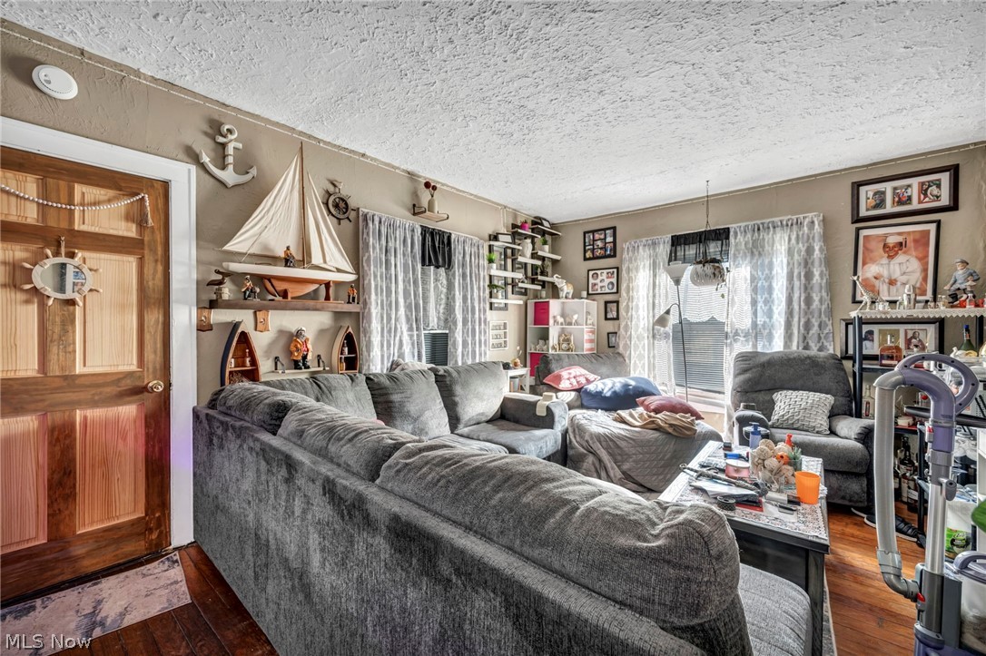 2127 W 100th Street Cleveland OH 44102