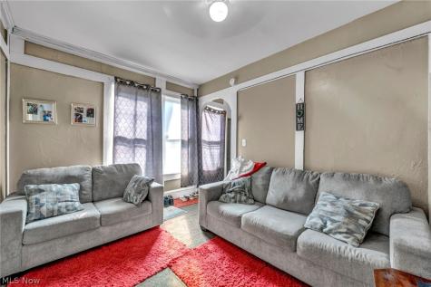 2127 W 100th Street Cleveland OH 44102