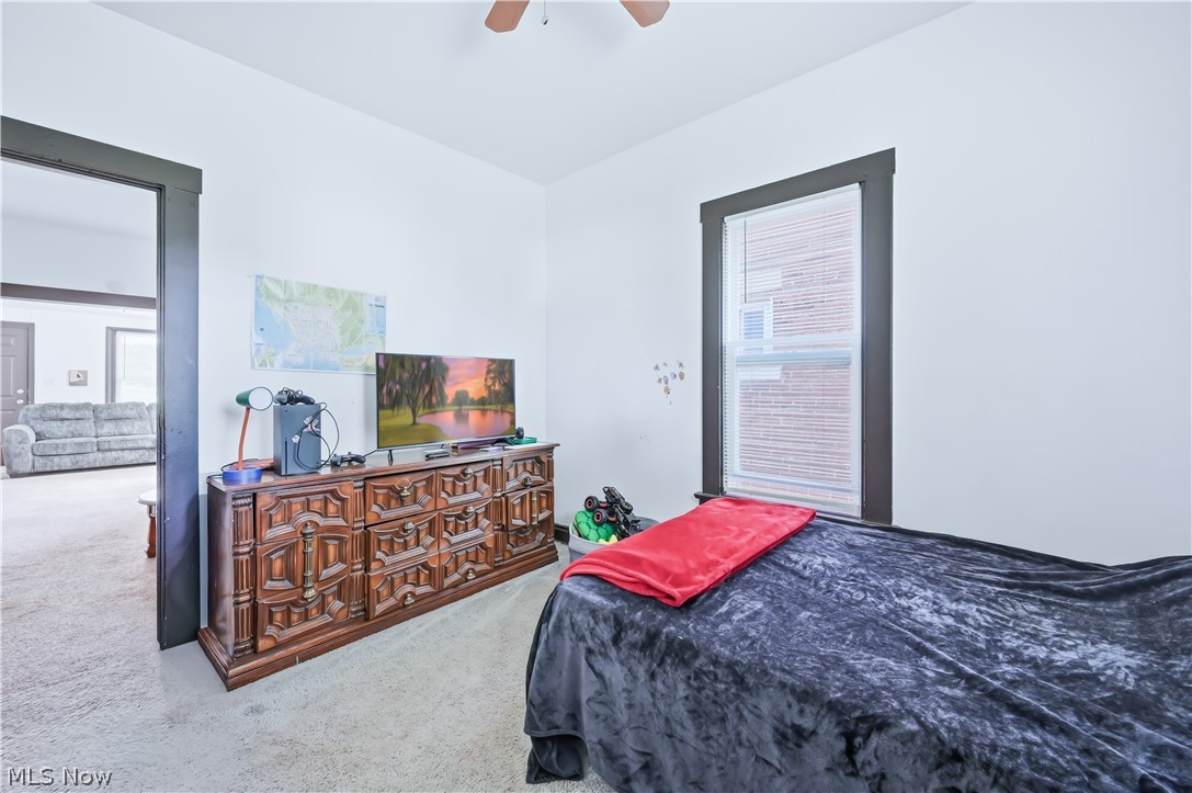 232-236 Dearborn Street SE Girard OH 44420