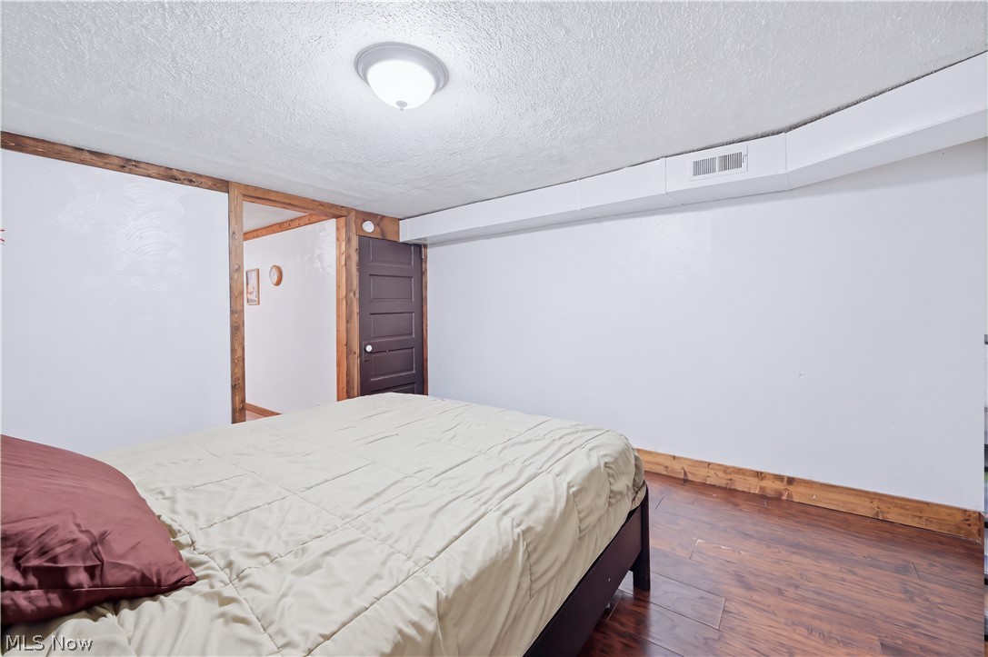 232-236 Dearborn Street SE Girard OH 44420
