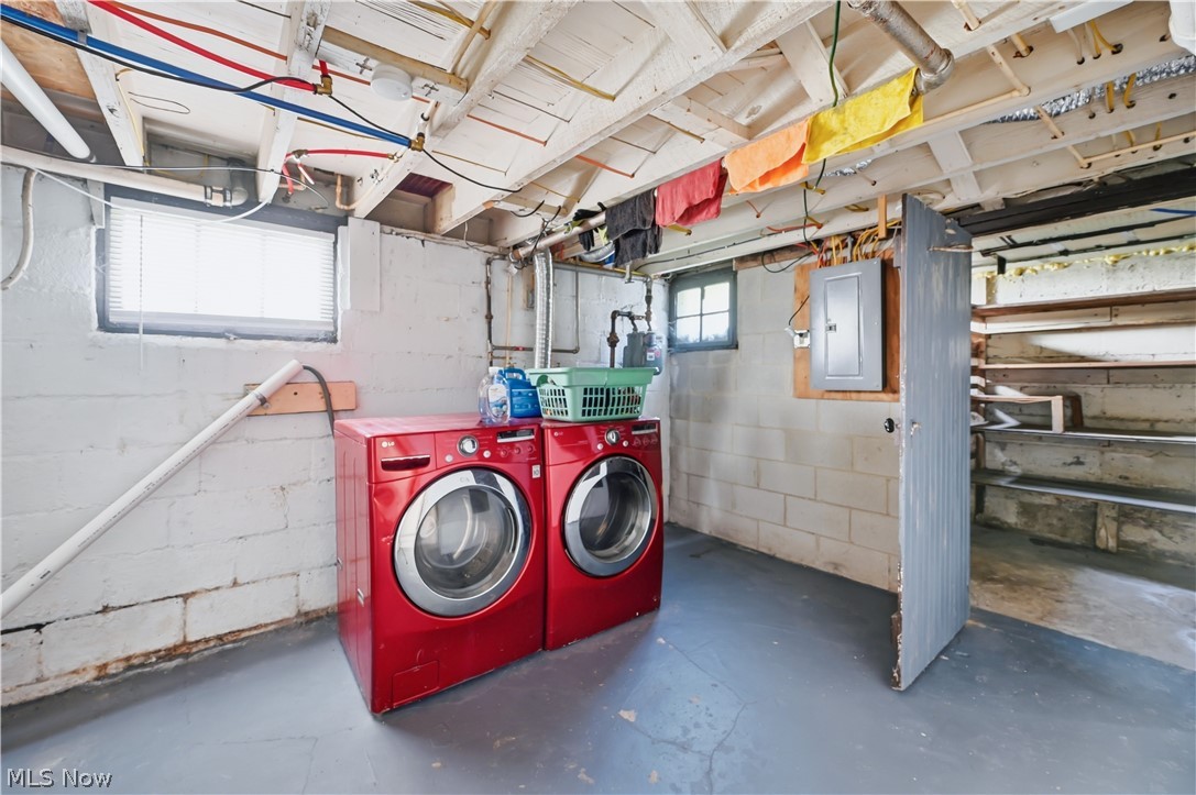 232-236 Dearborn Street SE Girard OH 44420