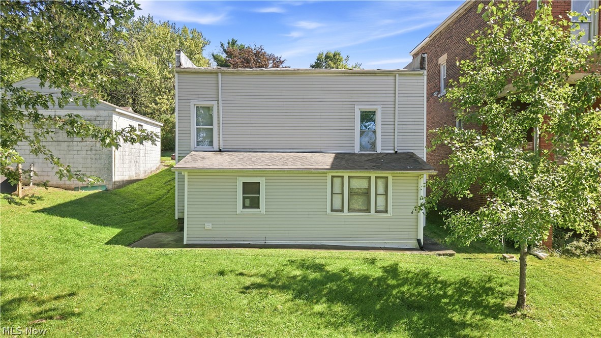232-236 Dearborn Street SE Girard OH 44420