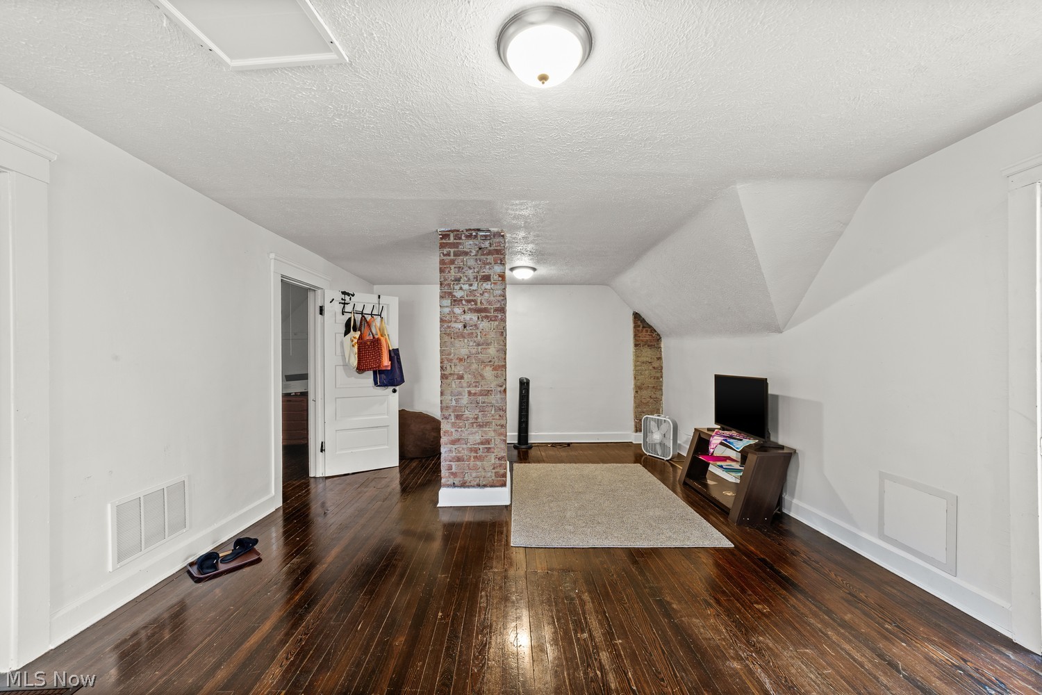 1510 E 115th Street Cleveland OH 44106