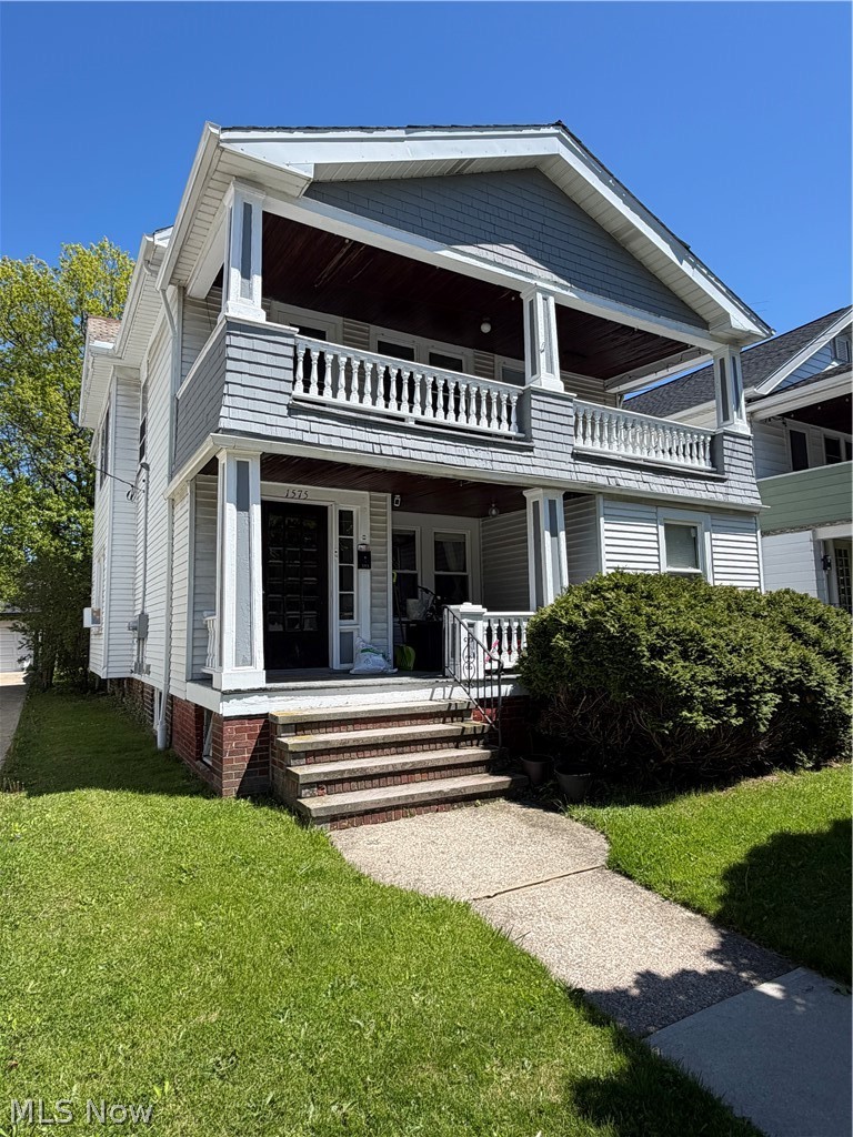 1575 Orchard Grove Avenue Lakewood OH 44107