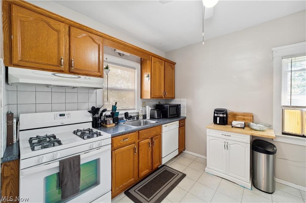 1575 Orchard Grove Avenue Lakewood OH 44107