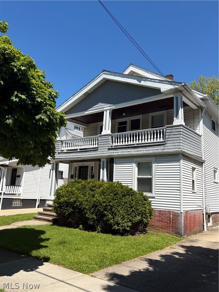 1575 Orchard Grove Avenue Lakewood OH 44107