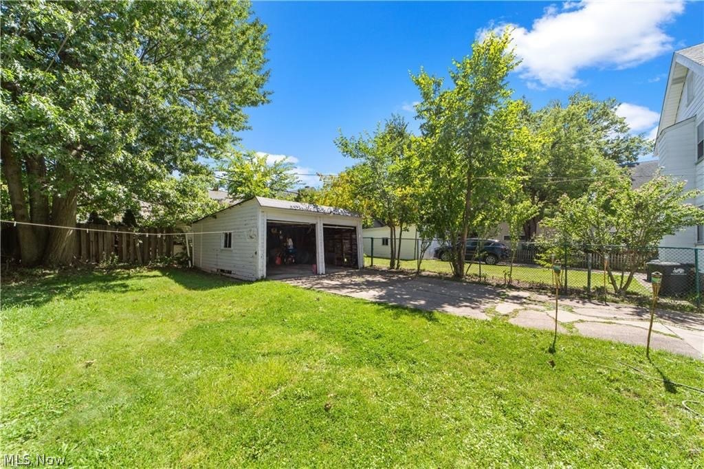 1575 Orchard Grove Avenue Lakewood OH 44107