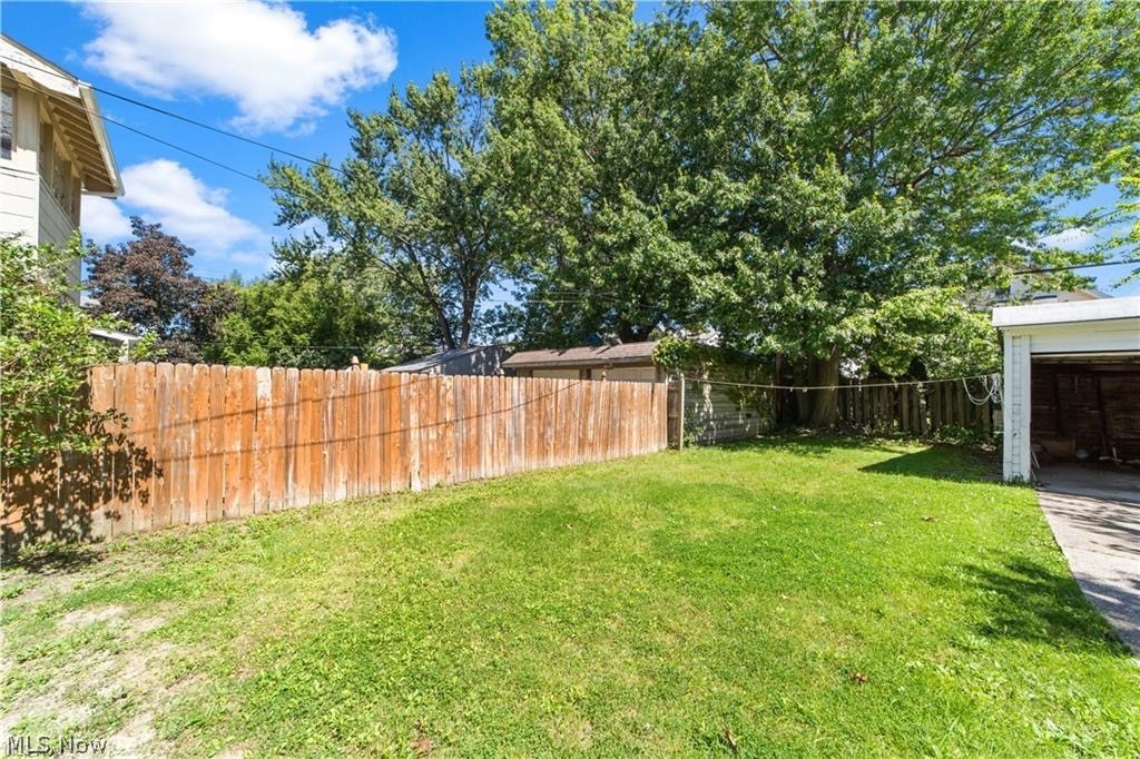 1575 Orchard Grove Avenue Lakewood OH 44107