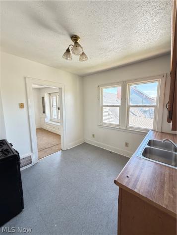 4857 E 84th Street Garfield Heights OH 44125