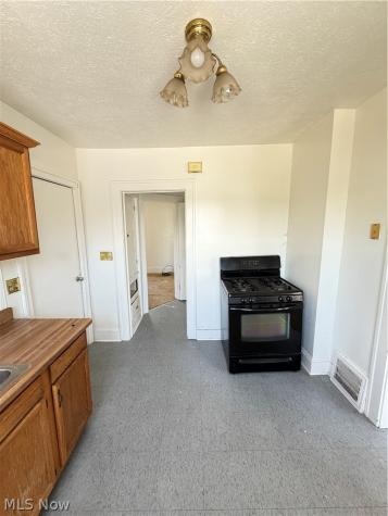 4857 E 84th Street Garfield Heights OH 44125