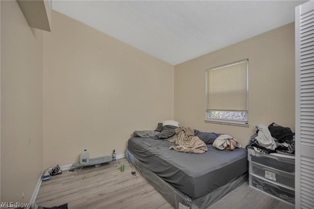 1933 Preston Avenue Akron OH 44305