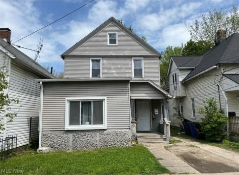 3332 Walton Avenue Cleveland OH 44113