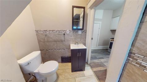 3332 Walton Avenue Cleveland OH 44113