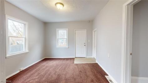 3332 Walton Avenue Cleveland OH 44113