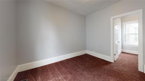 3332 Walton Avenue Cleveland OH 44113