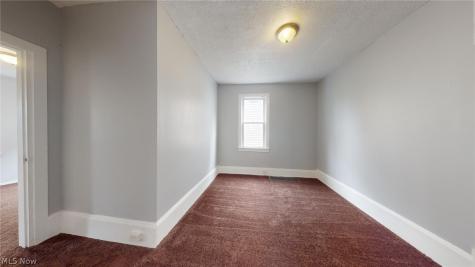 3332 Walton Avenue Cleveland OH 44113