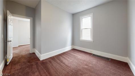 3332 Walton Avenue Cleveland OH 44113