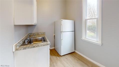 3332 Walton Avenue Cleveland OH 44113