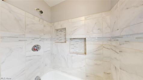 3332 Walton Avenue Cleveland OH 44113