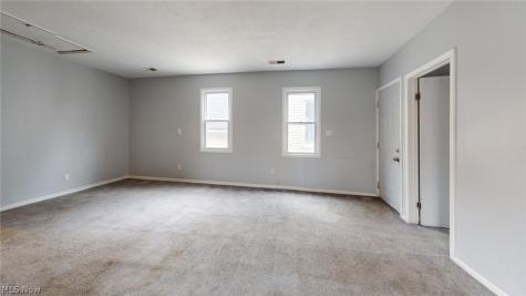 3332 Walton Avenue Cleveland OH 44113