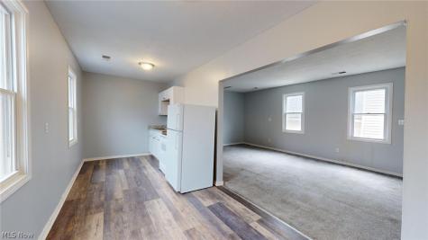 3332 Walton Avenue Cleveland OH 44113
