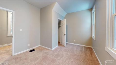 3332 Walton Avenue Cleveland OH 44113