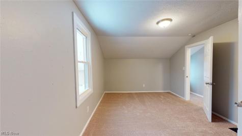 3332 Walton Avenue Cleveland OH 44113