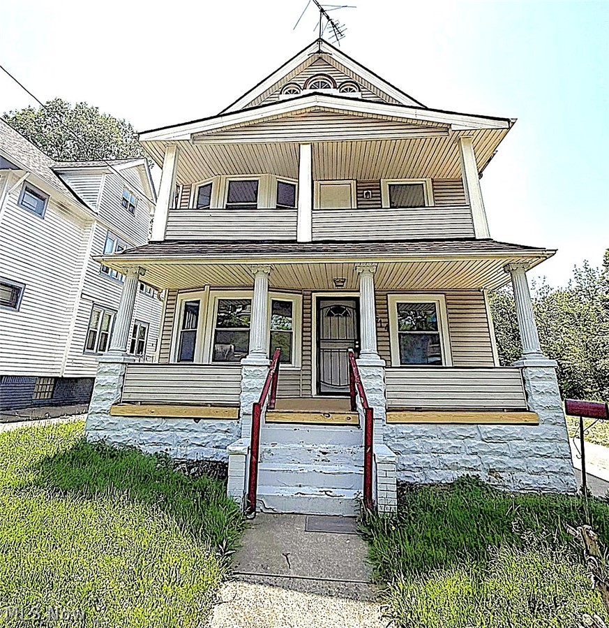 10514 Lamontier Avenue Cleveland OH 44104
