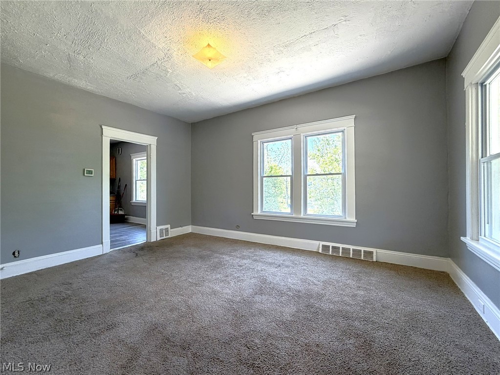 10514 Lamontier Avenue Cleveland OH 44104