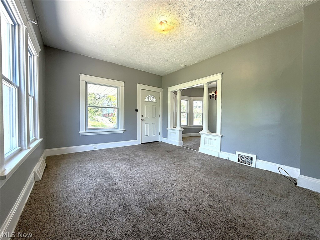 10514 Lamontier Avenue Cleveland OH 44104