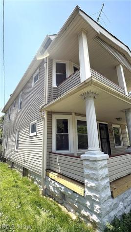 10514 Lamontier Avenue Cleveland OH 44104