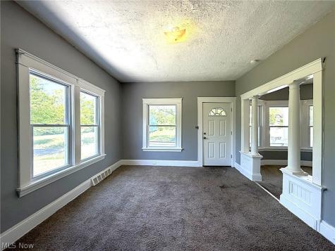 10514 Lamontier Avenue Cleveland OH 44104