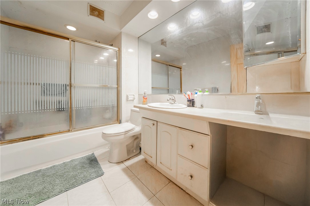 1267-1269 Jackson Avenue Lakewood OH 44107