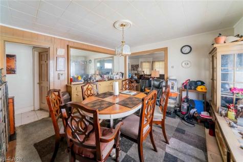 1267-1269 Jackson Avenue Lakewood OH 44107