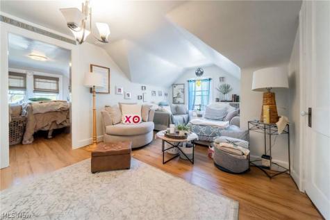 1267-1269 Jackson Avenue Lakewood OH 44107