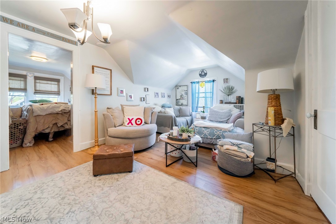 1267-1269 Jackson Avenue Lakewood OH 44107