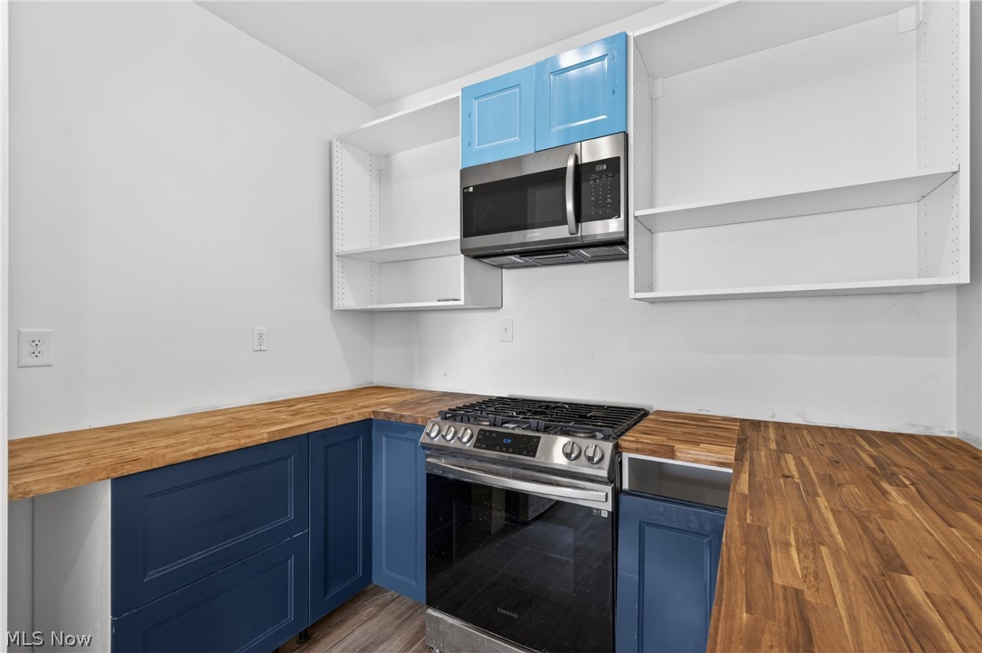 973 W Exchange Street Akron OH 44302