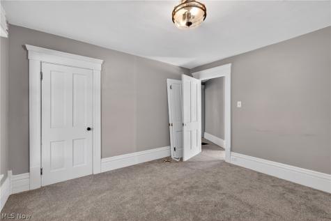 973 W Exchange Street Akron OH 44302